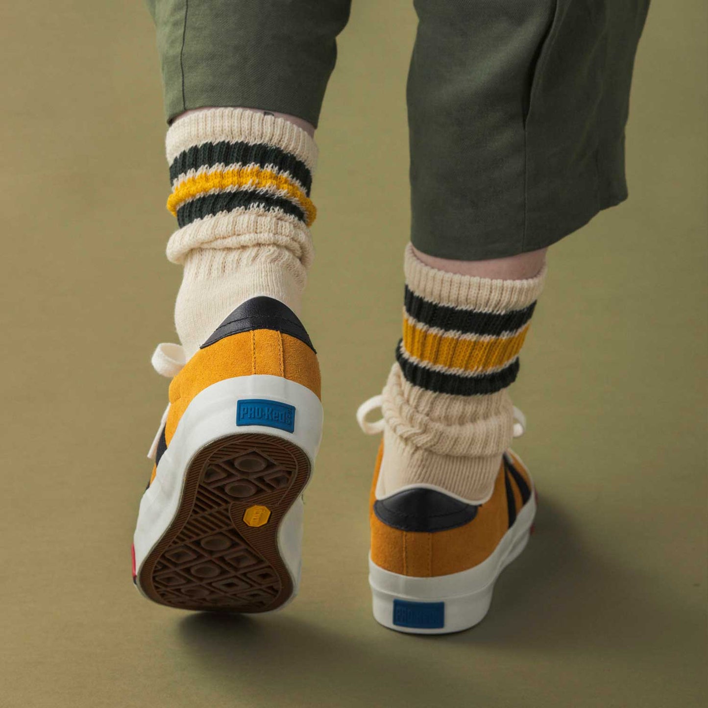 ロイヤルプラス スエード ロー マスタード PN1021MU